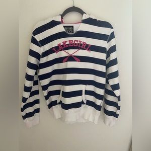 Brand - lake girl, color - white, navy, pink interior, size - small.